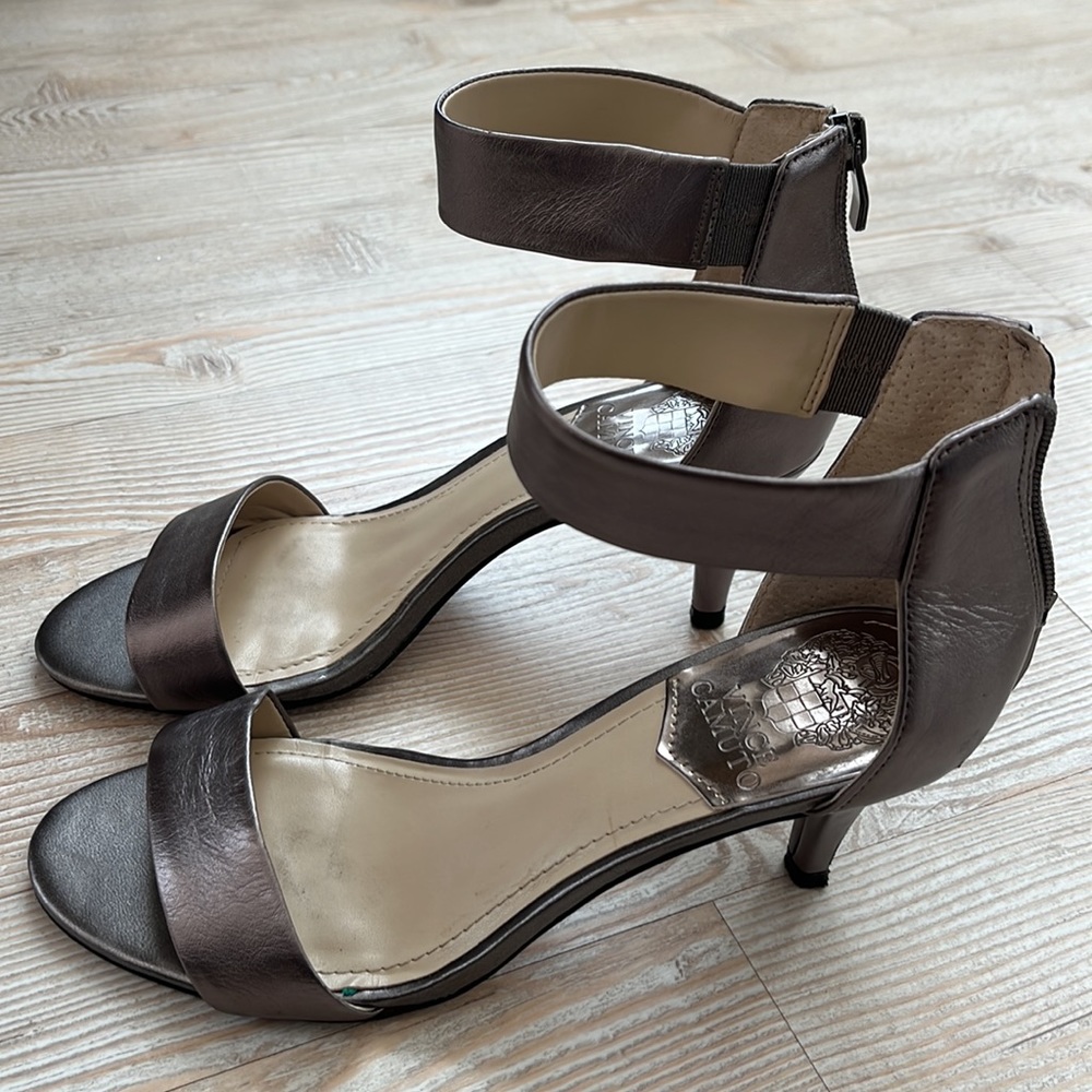 2023 Trend: METALLIC Heels w/ Zip Up